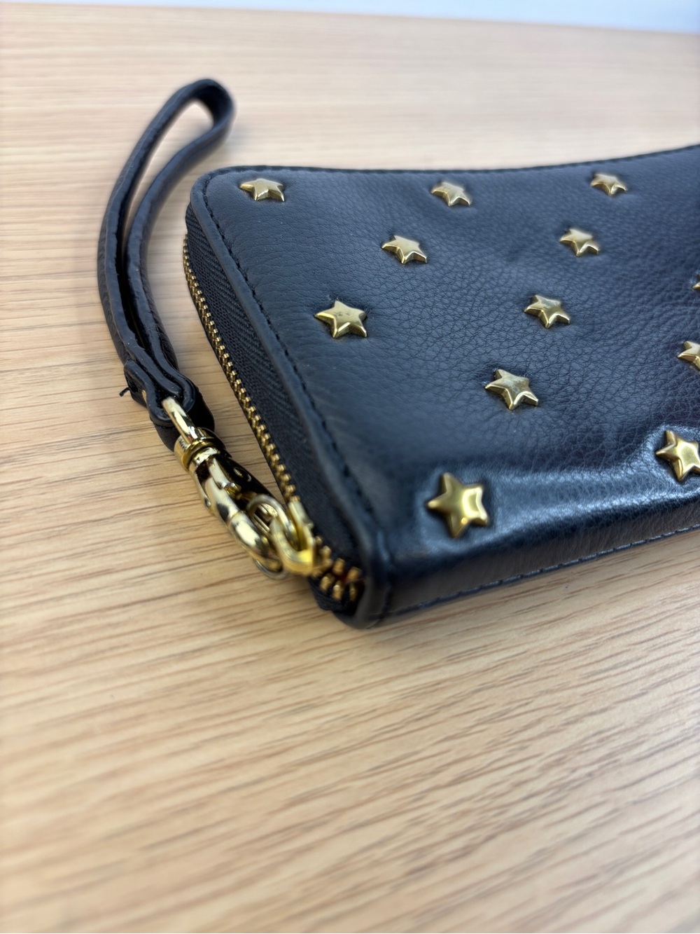 Fossil Black‎ Star-Studded Leather Zip-Around Wristlet Wallet/Clutch - Picture 2 of 11